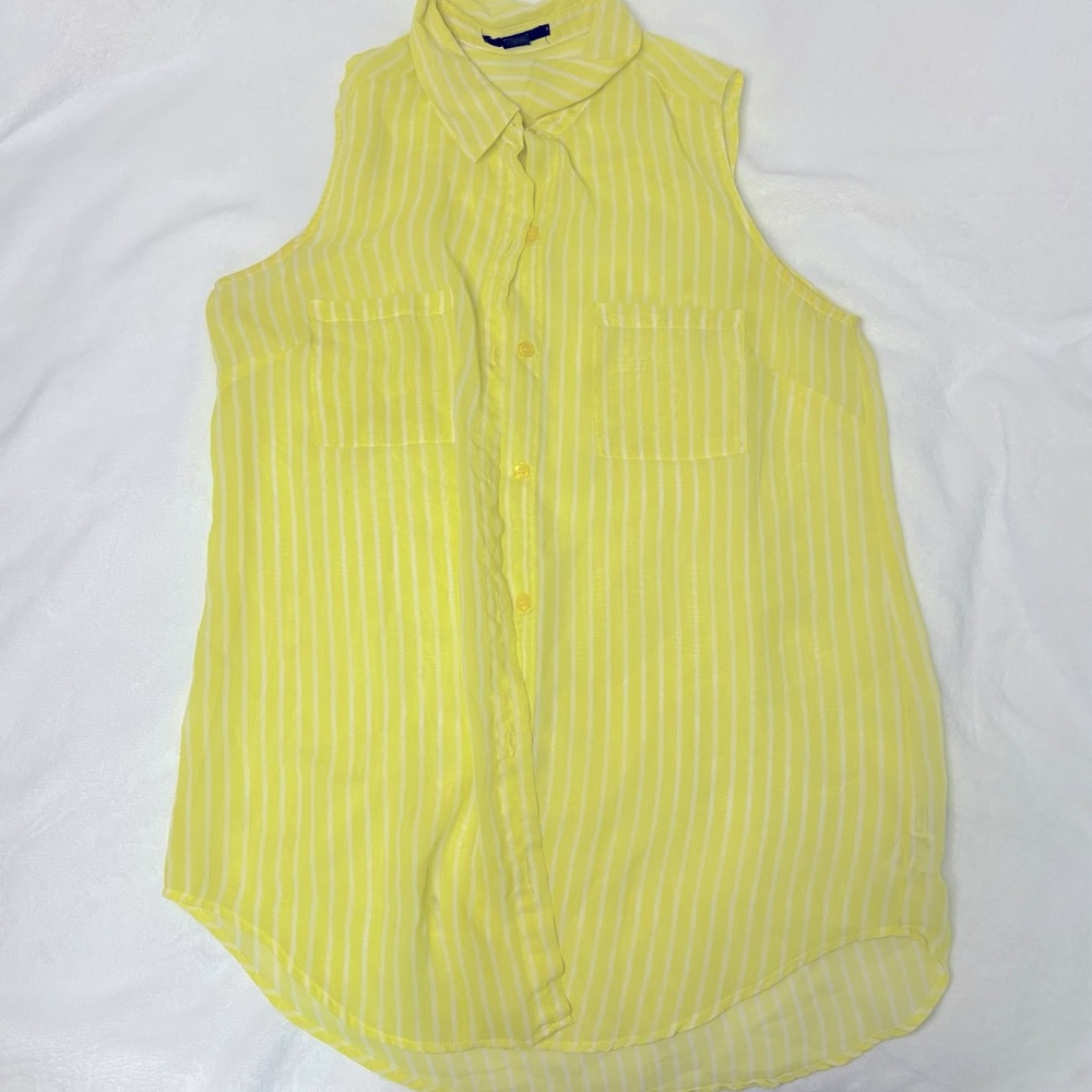 Sleeveless top